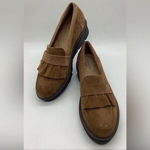 Clarks
Women's Collection Airabell Slip Loafers